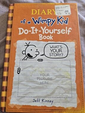 Diary of a Wimpy Kid Do-It-Yourself Book - Orange